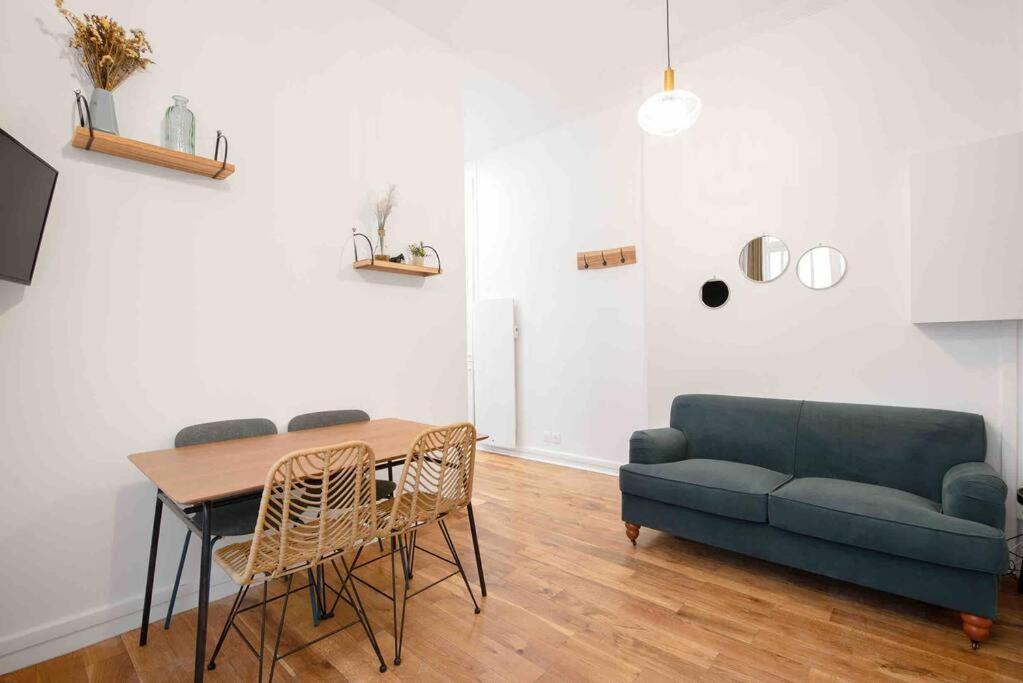 Montmartre, Gare De L'est, 1 2 A 4p Appartement Parijs